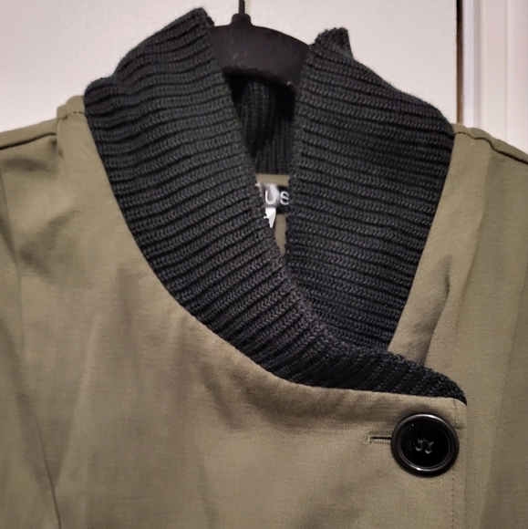 NWOT Venus Coat Green & Black Size 12 - Picture 6 of 11